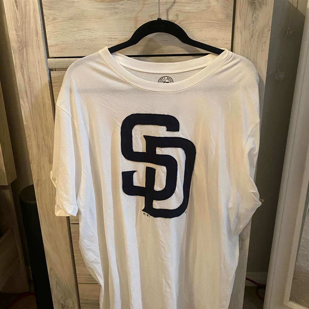 White SD Logo unisex Shirt